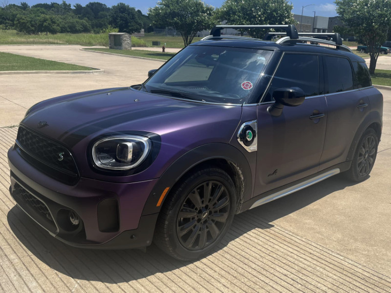 MINI Cooper Countryman S ALL4 in Purple